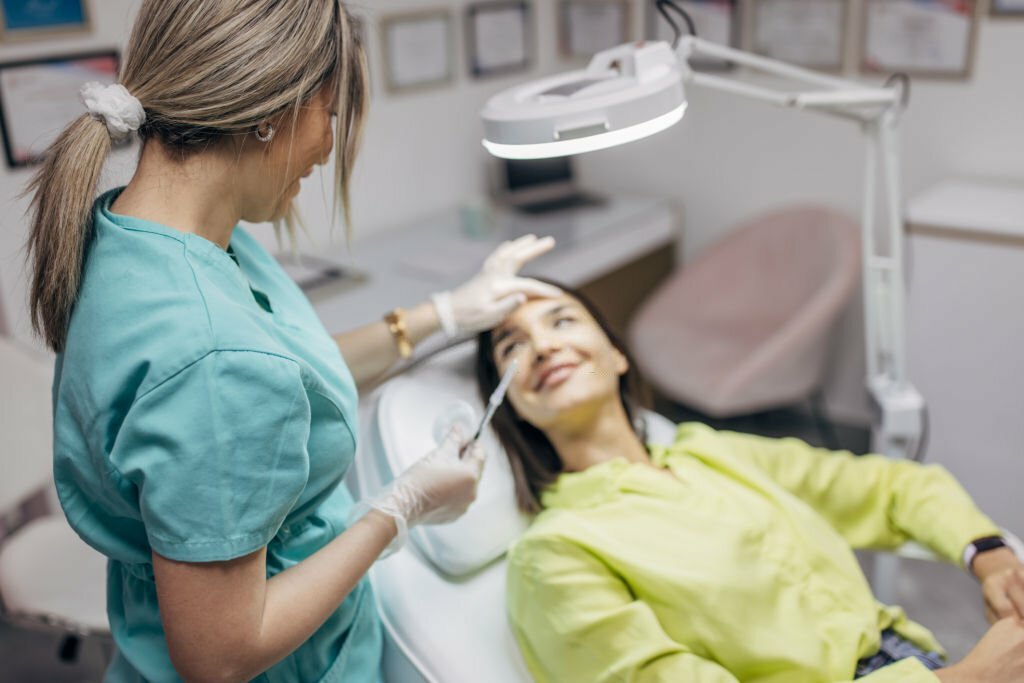 What Are The Differences Between A General Dentist And A Family Dentist?