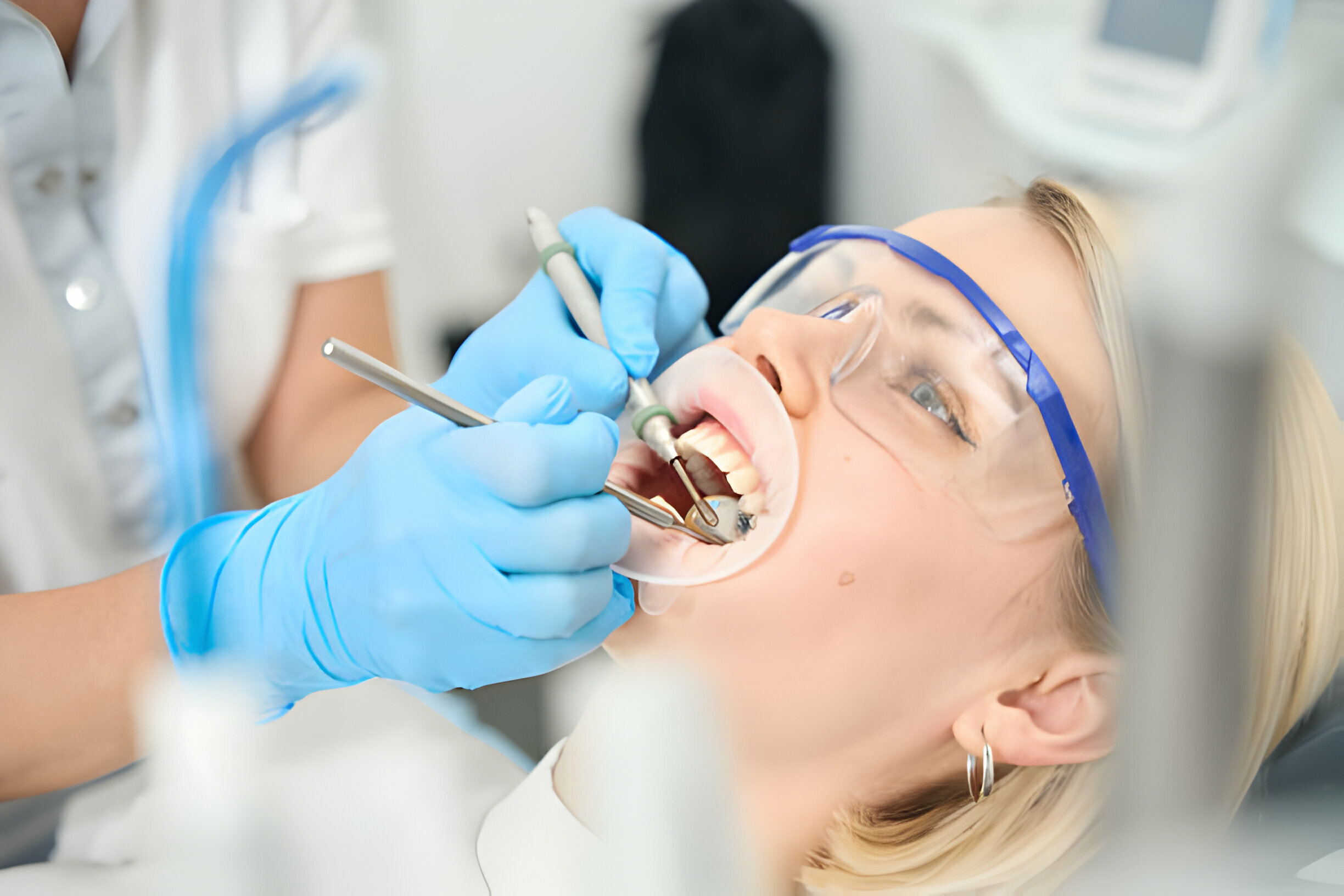 Your Ultimate Guide to Fillings by a Composite Fillings Dentist_2