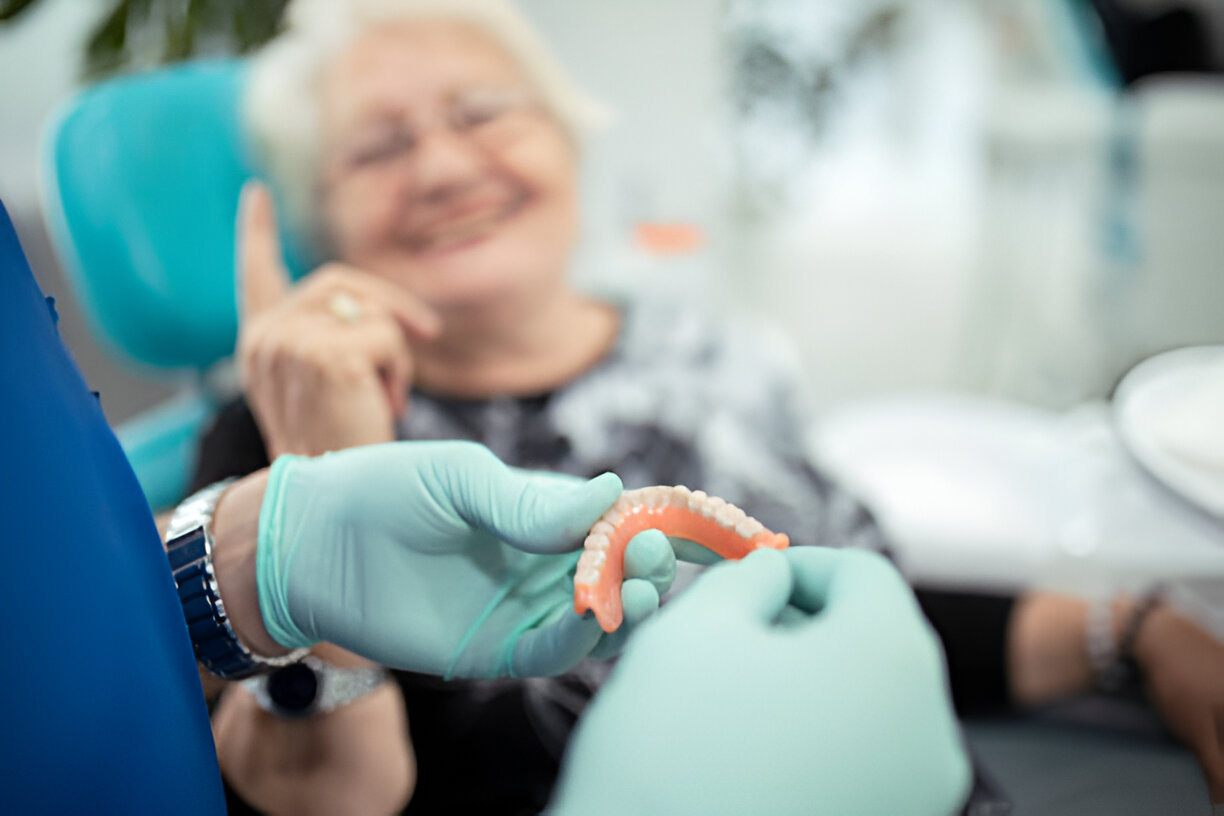 The Process of Getting Dentures: What to Expect_2